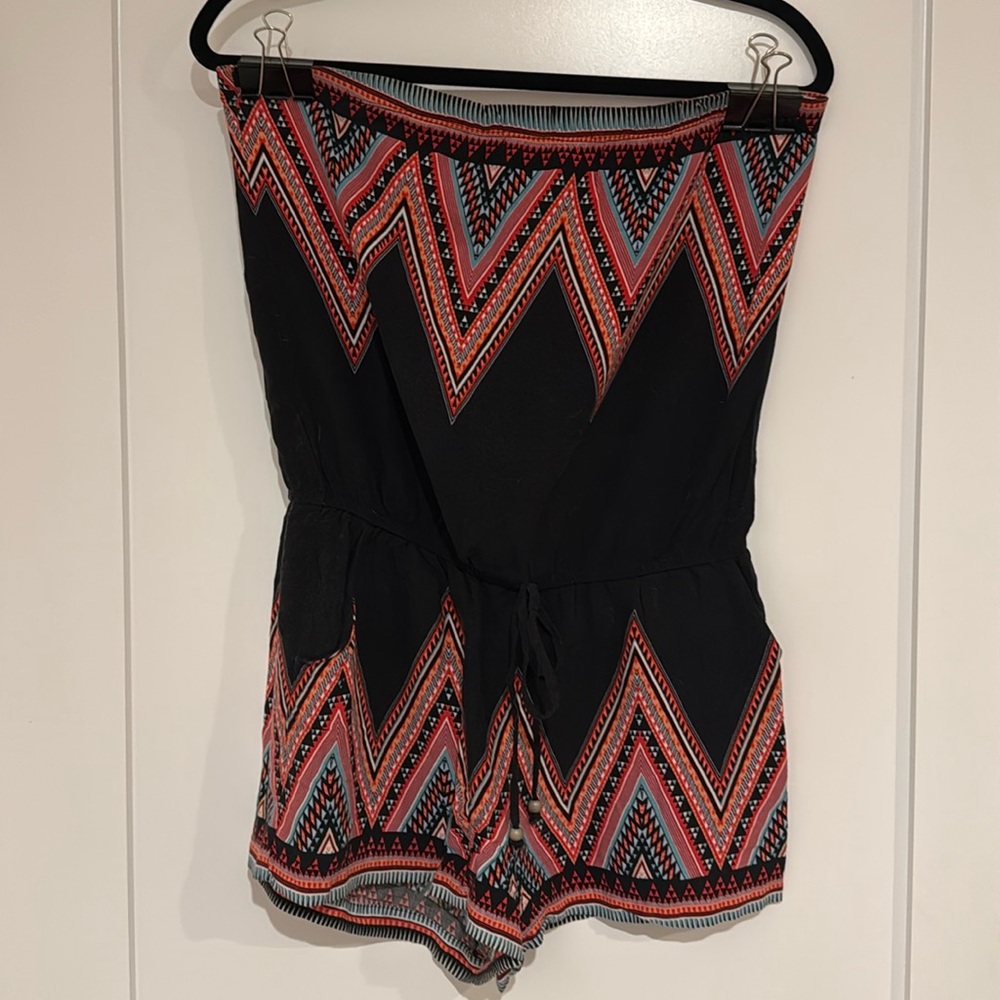 Geometric patterned romper